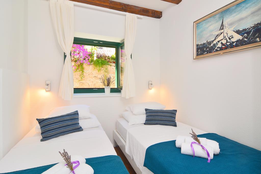 Apartments And Rooms Kampanel Хвар Номер фото